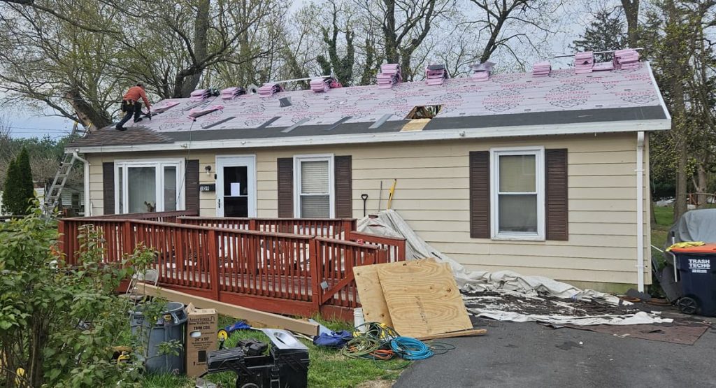 preparing-to-lay-new-roof-middletown-de-3
