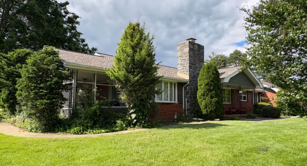 Installing a new roof in Middletown, DE