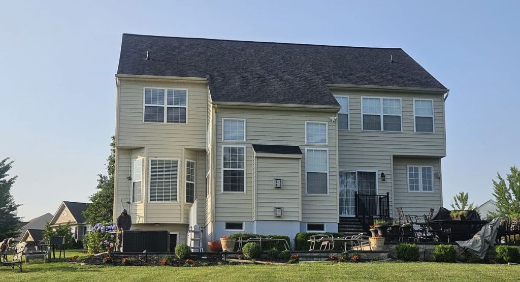 New Onyx Black roof in Middletown, DE