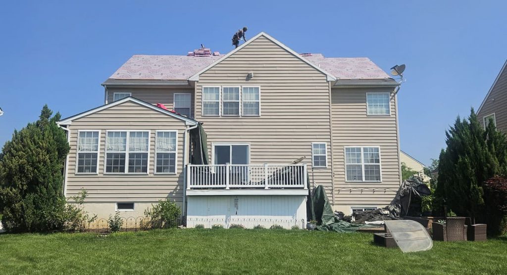 Installing new roof in Middletown, DE