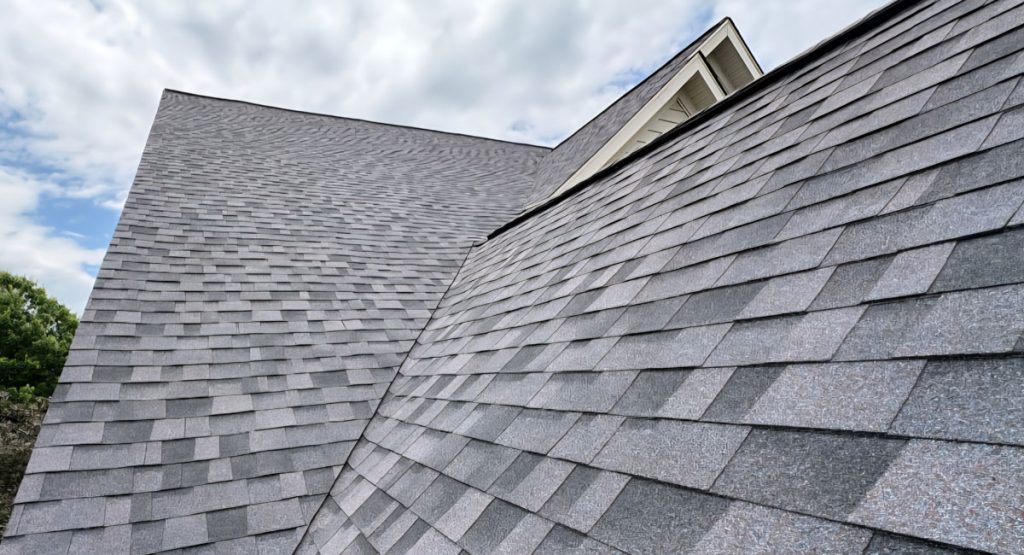 New Midnight Plum colored roof in Middletown, DE