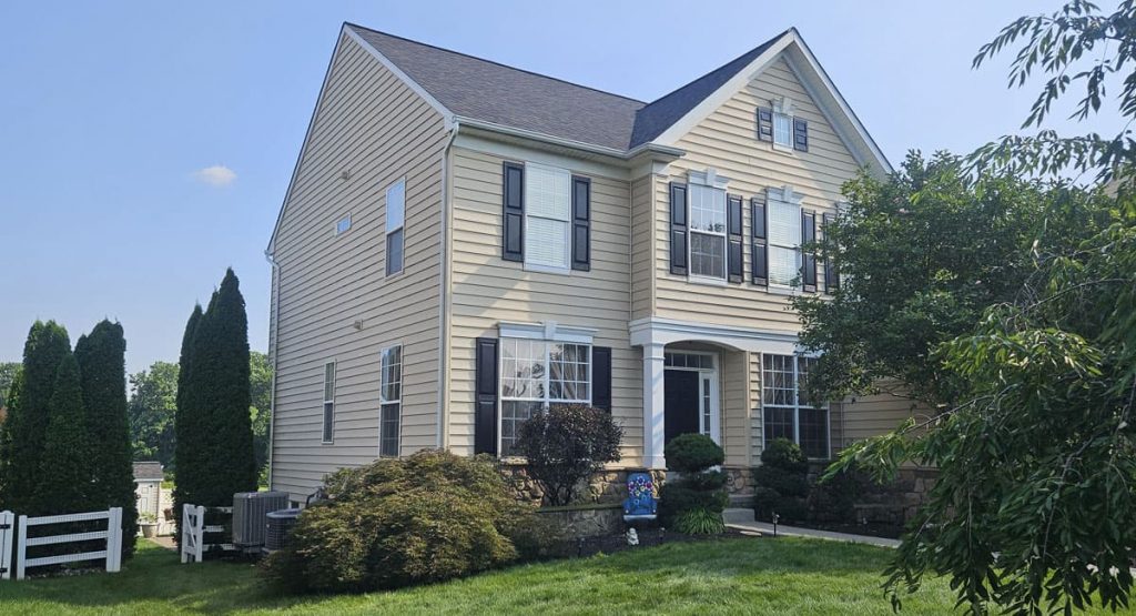 New Black Sable colored roof in Middletown, DE