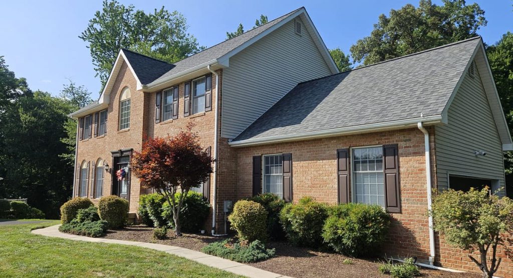 New Estate Gray roof in Bear, DE