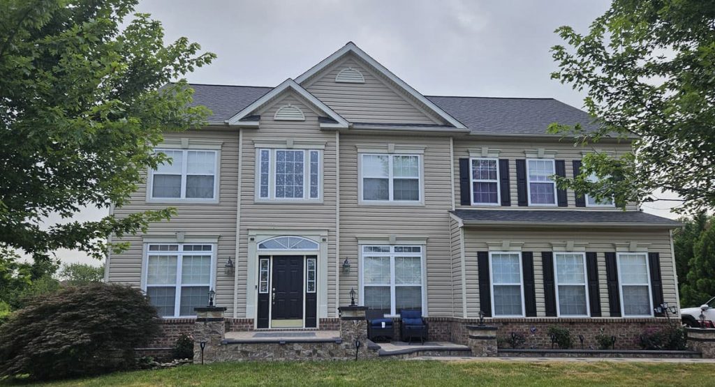 New Williamsburg Gray roof off in Middletown, DE