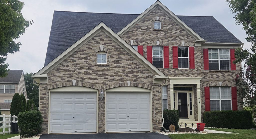 New Onyx Black roof in Middletown, DE
