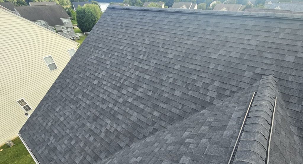 New Onyx Black colored roof in Middletown, DE