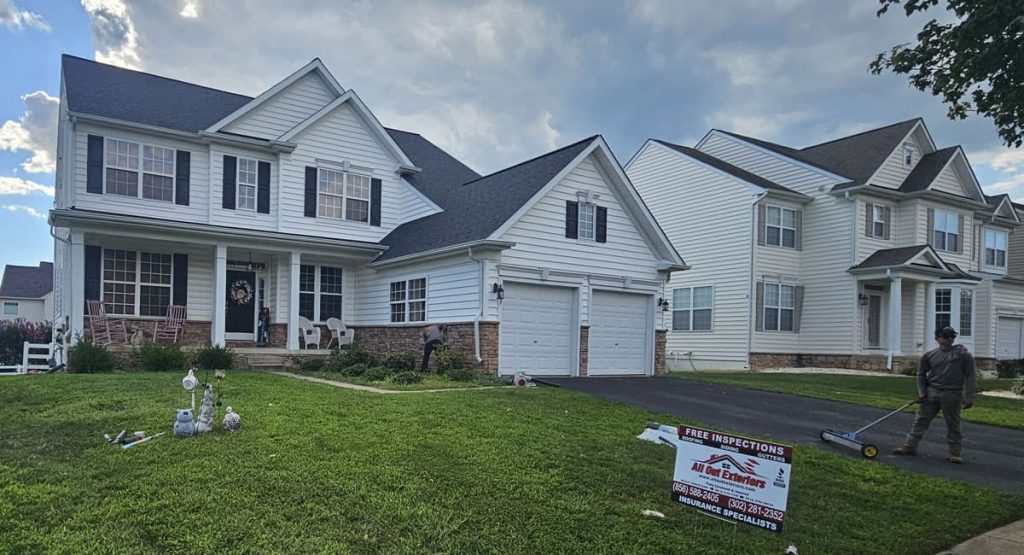 New Onyx Black colored roof in Middletown, DE