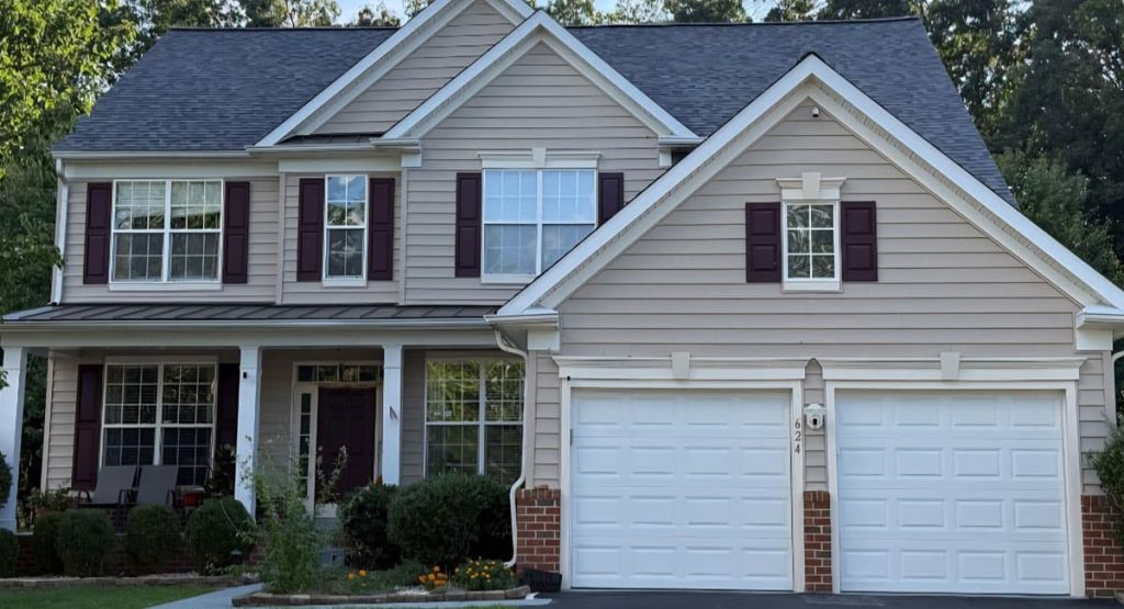 New Midnight Plum colored roof in Middletown, DE