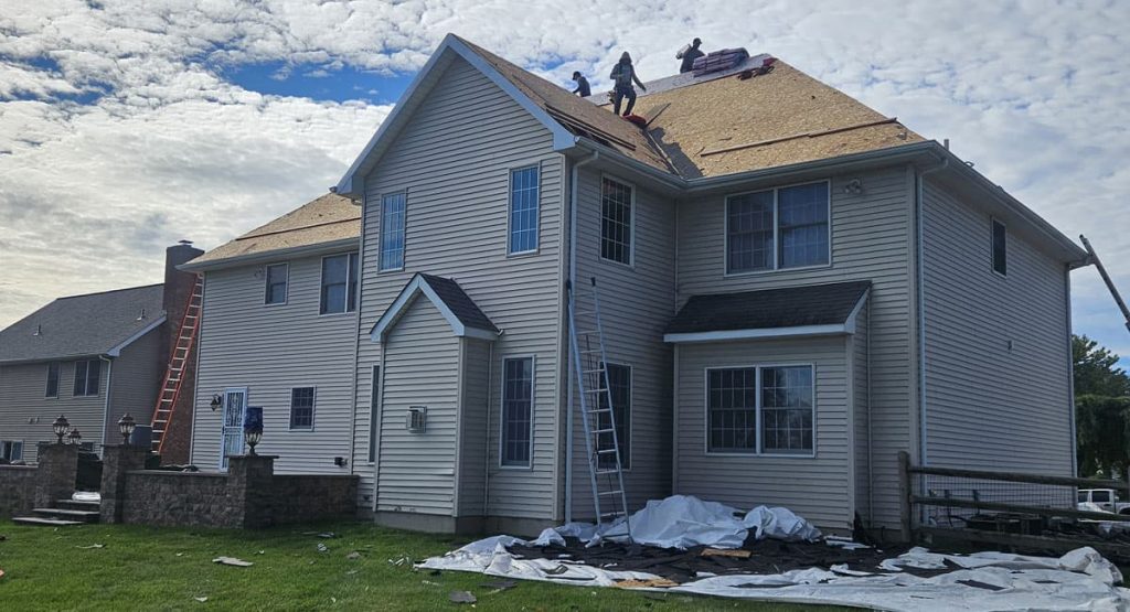 Installing a new Estate Gray colored roof in Bear, DE