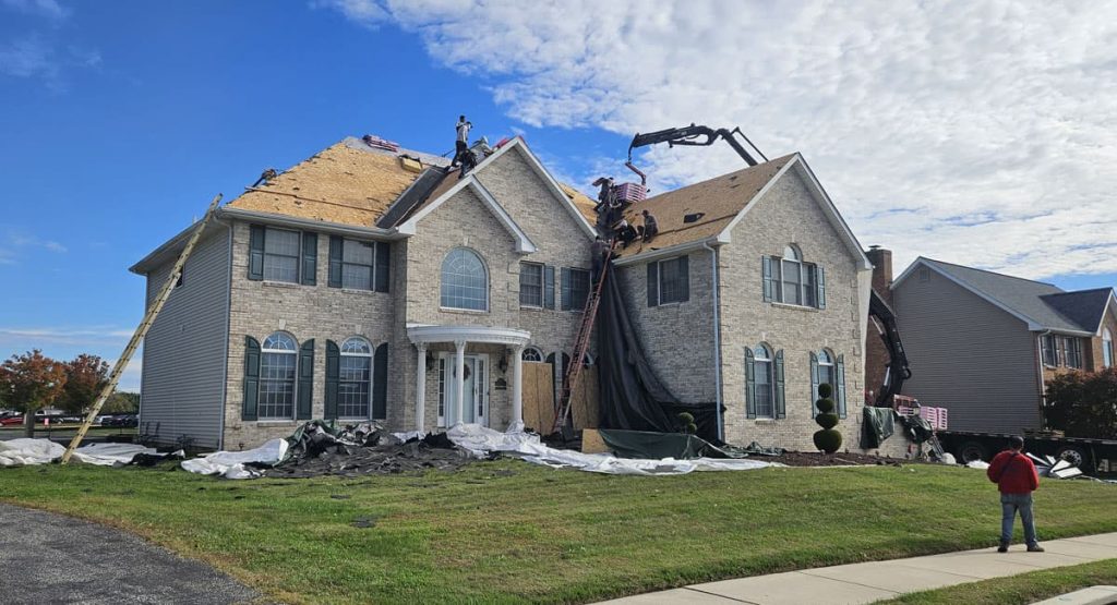 Installing a new Estate Gray colored roof in Bear, DE