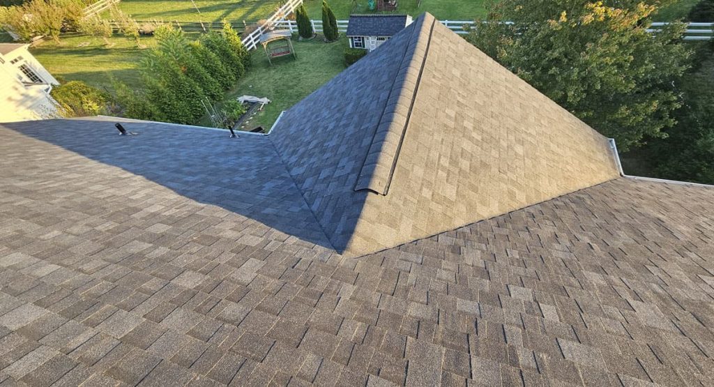 New Onyx Black colored roof in Middletown, DE