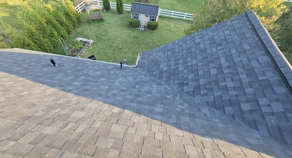 New Onyx Black colored roof in Middletown, DE