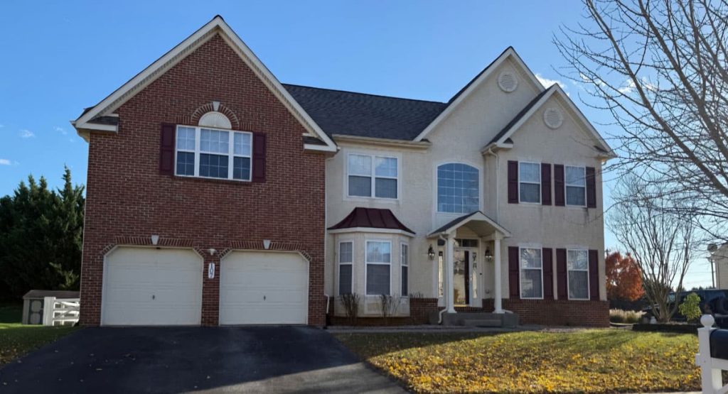 New Driftwood colored roof in Middletown, DE