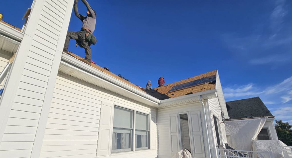 Installing new roof in Bear, DE