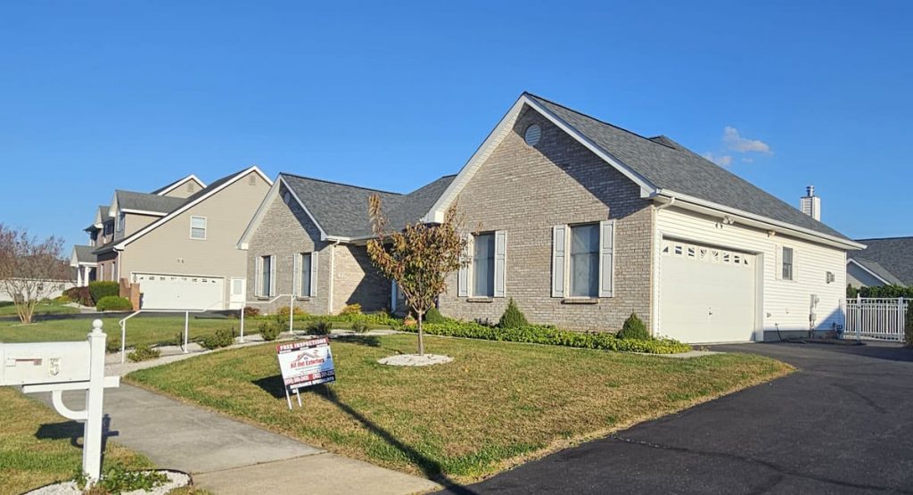 New Estate Gray colored roof in Bear, DE