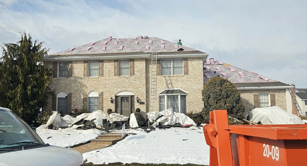 Installing new roof in Bear, DE