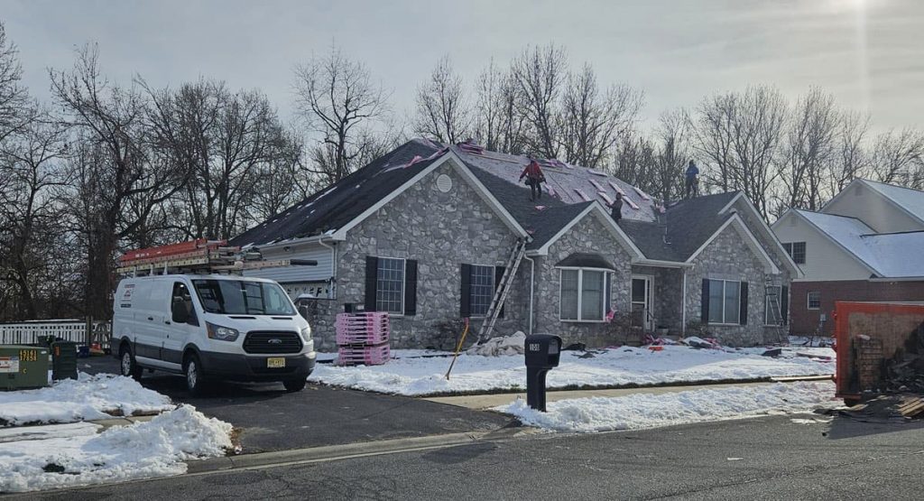 Installing new roof in Bear, DE