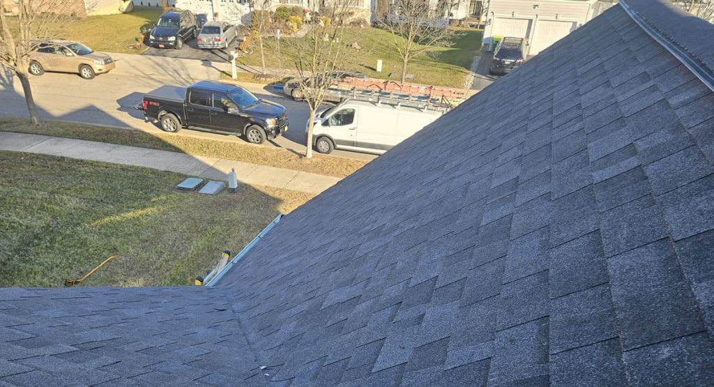New Onyx Black colored roof in Middletown, DE