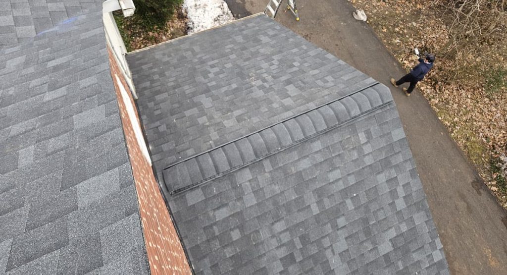 New Onyx Black colored roof in Wilmington, DE