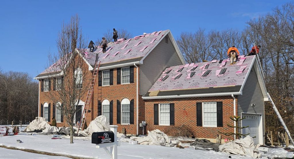 Installing new roof in Bear, DE