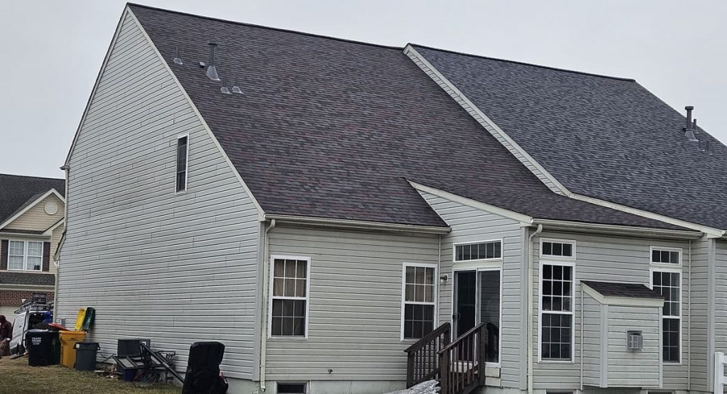 New Midnight Plum colored roof in Middletown, DE
