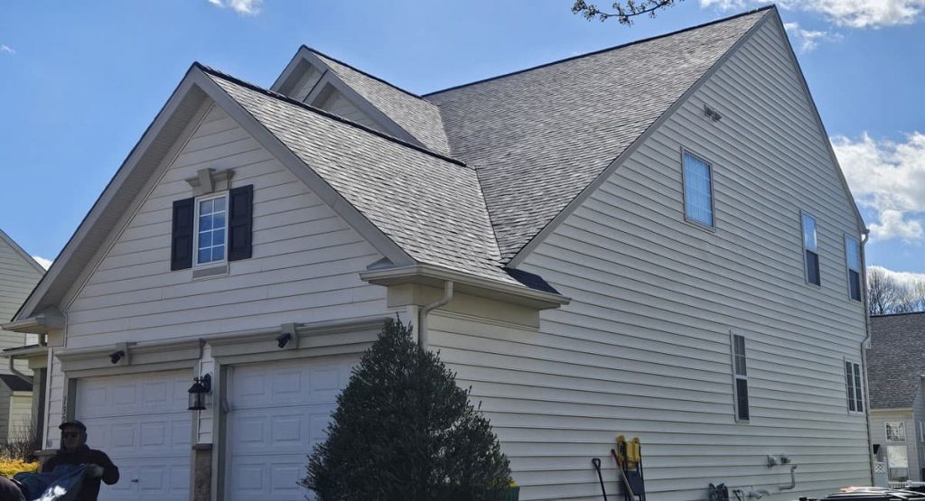New Black Sable colored roof in Middletown, DE
