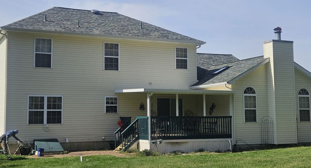 New Evergreen Mist colored roof in Magnolia, DE
