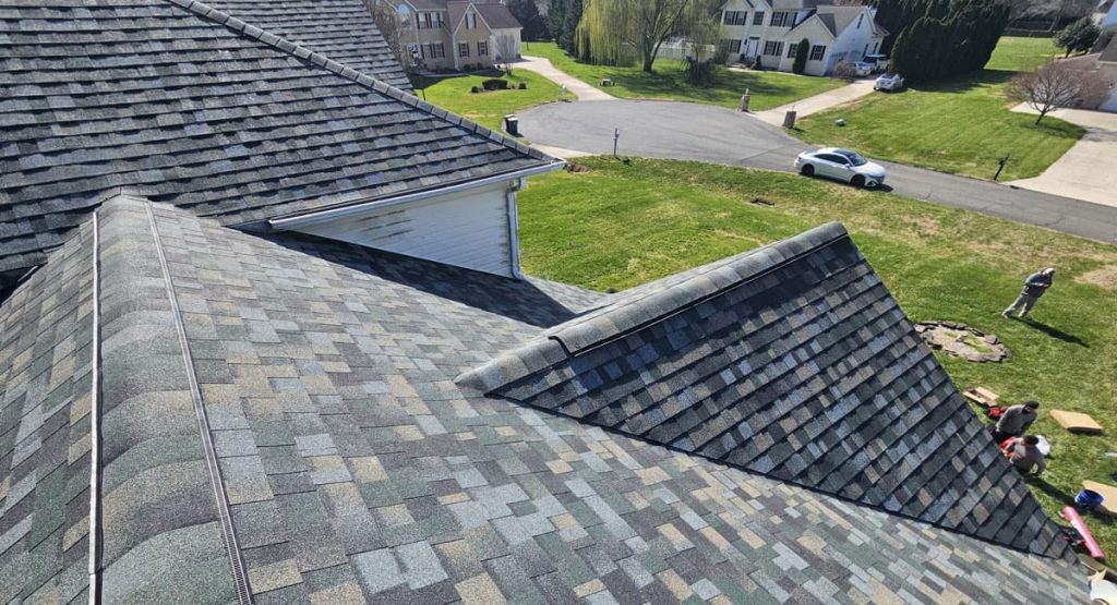 New Evergreen Mist colored roof in Magnolia, DE