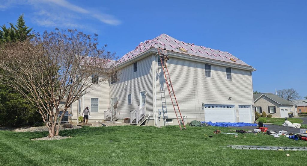 Installing new roof in Bear, DE