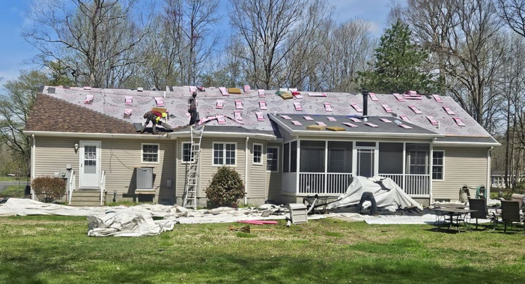 Installing new roof in Greenwood, DE