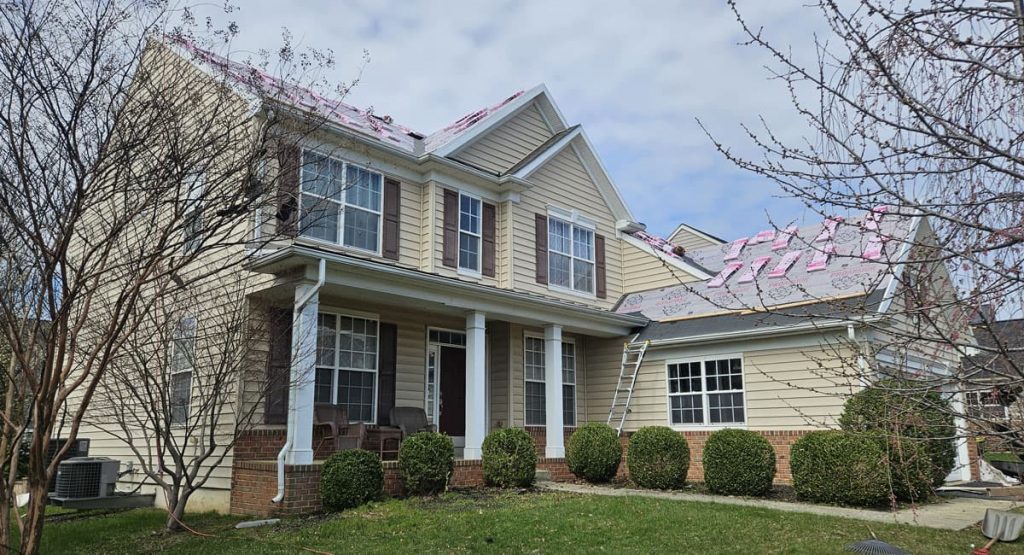 Installing new roof in Middletown, DE