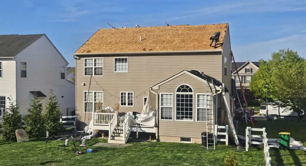 Installing new roof in Middletown, DE