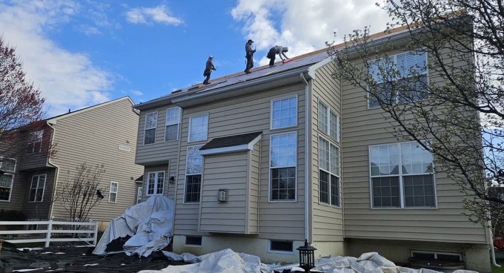 Installing new roof in Middletown, DE
