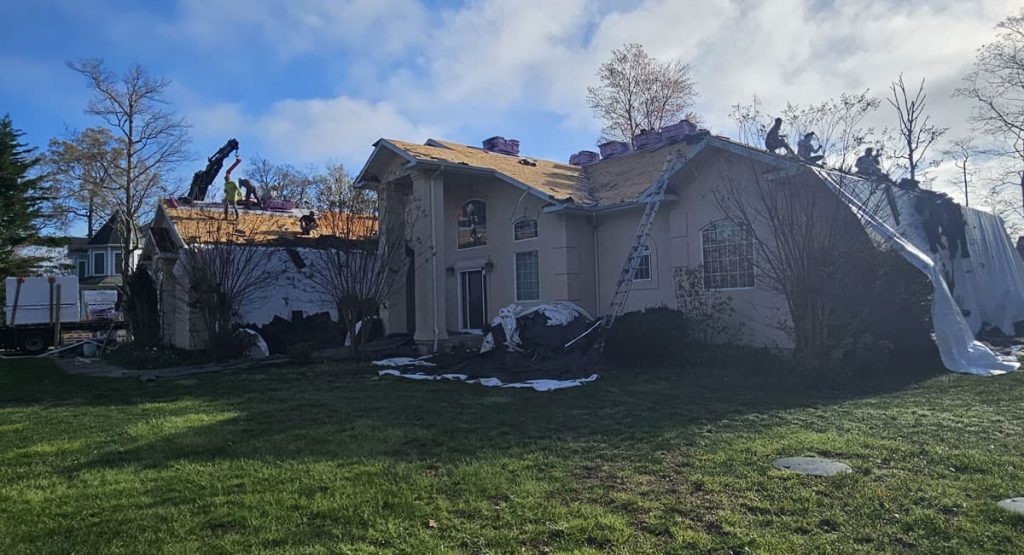 Installing new roof in Milton, DE