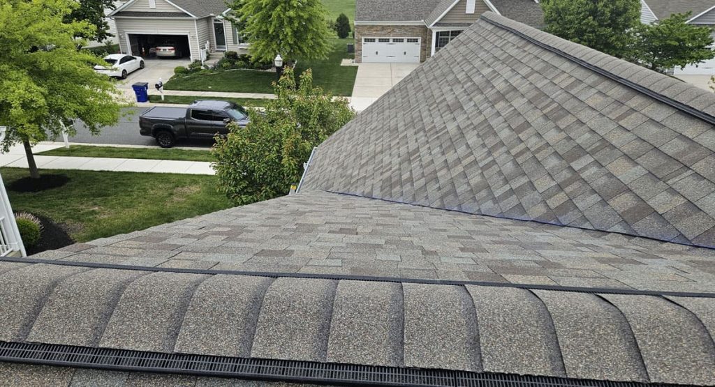 New Driftwood colored roof in Middletown, DE