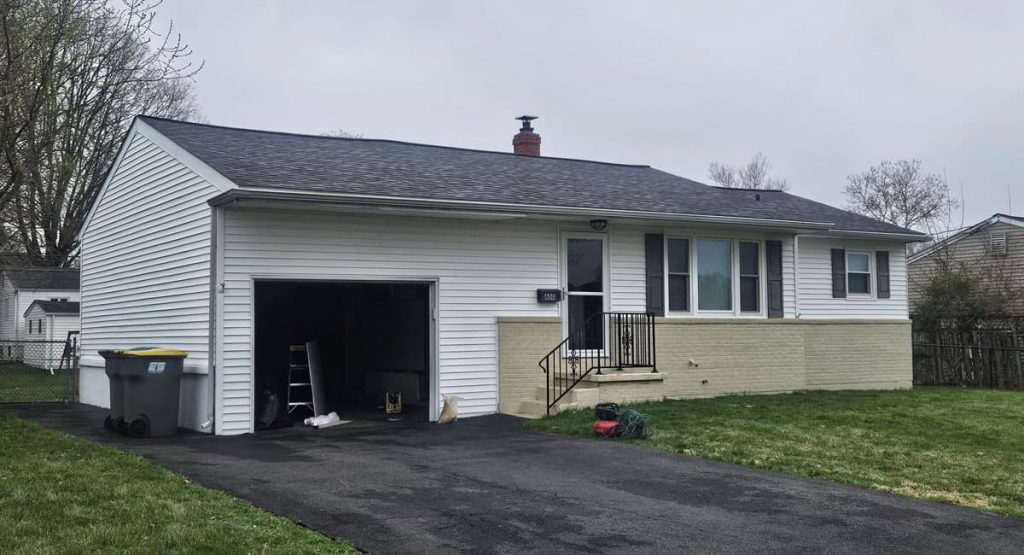 New Grey Tweed colored roof in Middletown, DE