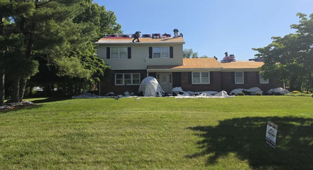 Installing new roof in Newark, DE