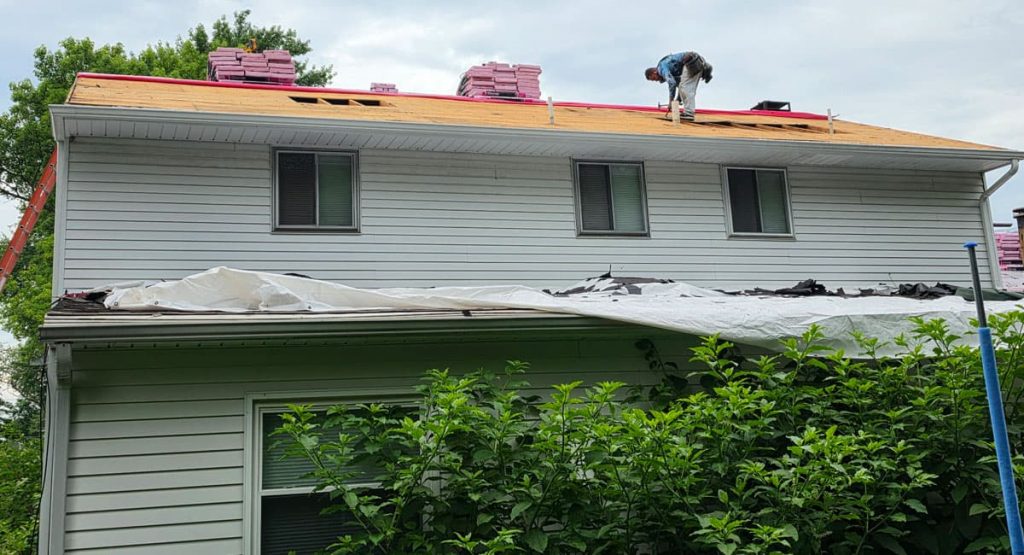 Installing new roof in Wilmington, DE