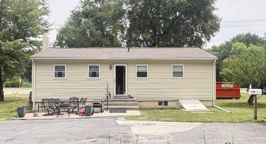 New Teak colored roof in Townsend, DE