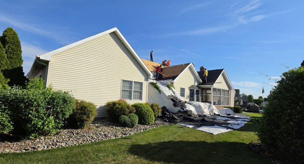 Installing new roof in Bear, DE