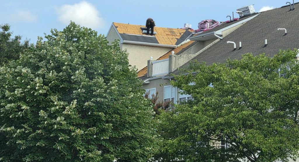 Installing new roof in Middletown, DE