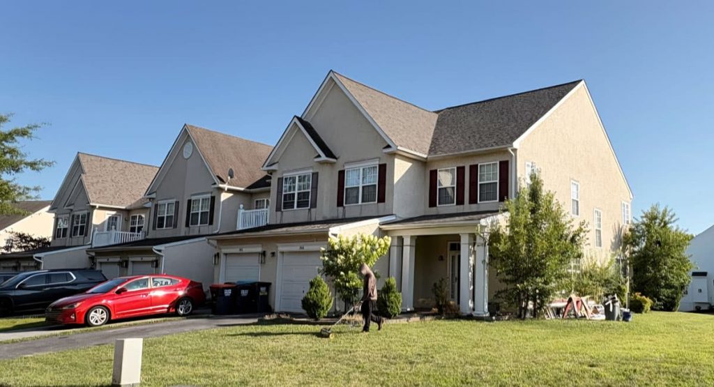 New Driftwood colored roof in Middletown, DE