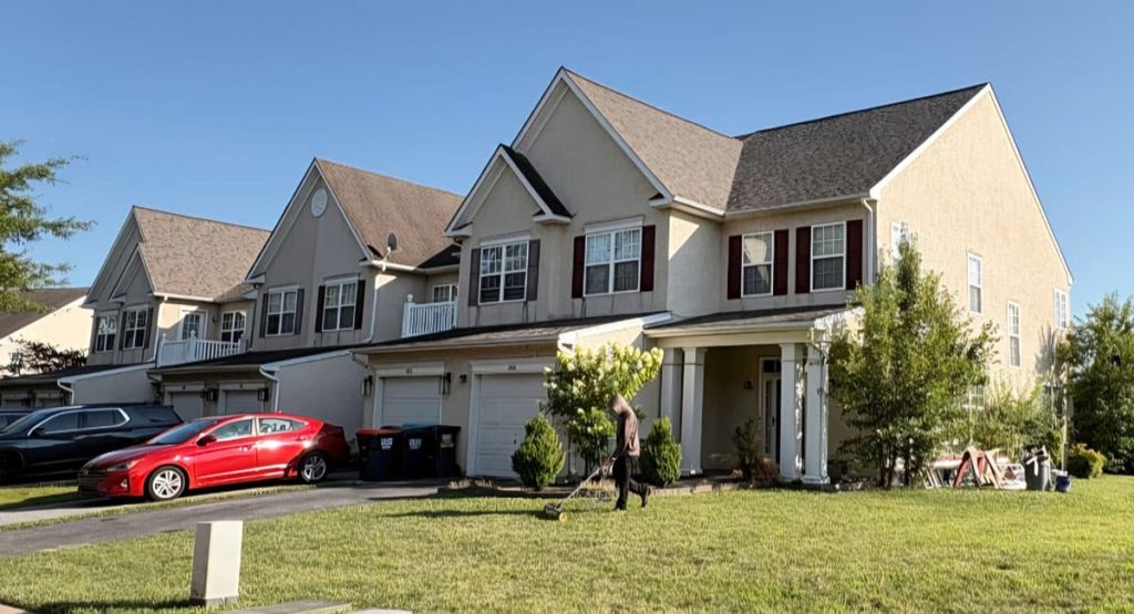 New Driftwood colored roof in Middletown, DE