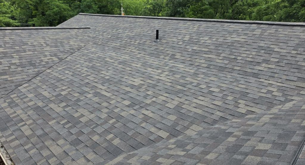 New Evergreen Mist colored roof in Douglasville, PA