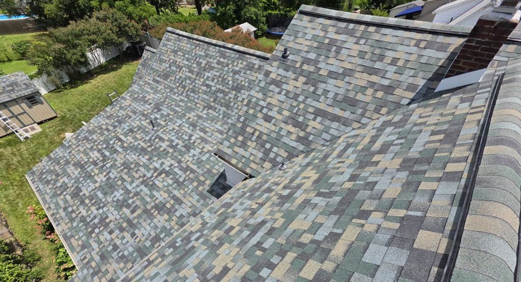 New Evergreen Mist colored roof in Wilmington, DE