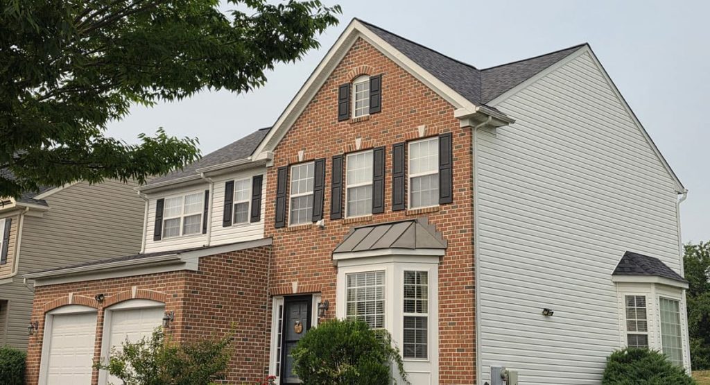New Midnight Plum colored roof in Middletown, DE