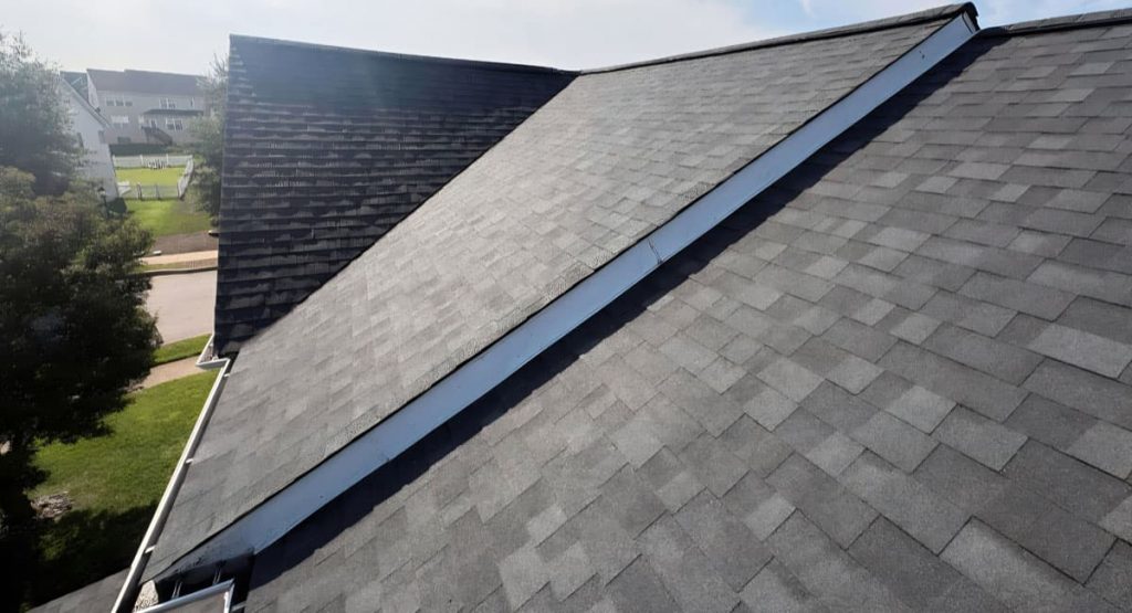 New Onyx Black colored roof in Middletown, DE