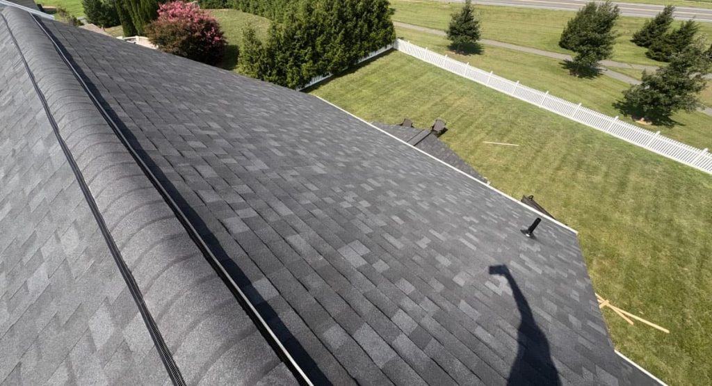 New Onyx Black colored roof in Middletown, DE
