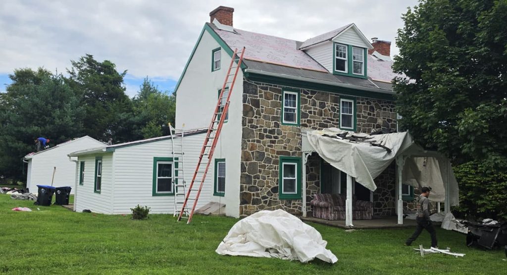 Installing new roof in Marcus Hook, PA