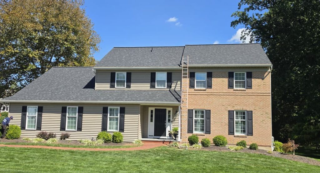 New Onyx Black colored roof in Malvern, PA